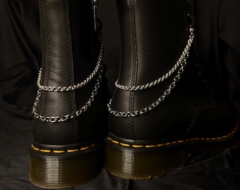 Boot chains Doc Dr. Martens Docs