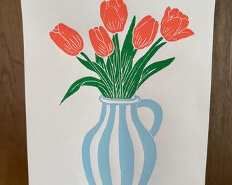Blocktryck med tulpan i vas | Vårliknande linoleumtryck | Blomlinoleumsnitt