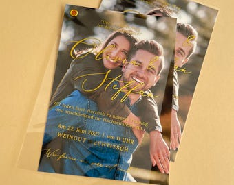 Invitaciones de boda elegantes con papel dorado y foto