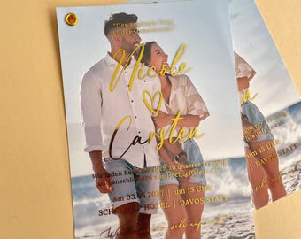Invitaciones de boda románticas con lámina dorada y foto