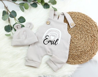 VOODULU® Latzhose"Blümi" - Romper Baby Struktur Jersey-beige -Holzknöpfe Geschenk Geburt Taufe Junge Mädchen personalisiert Latzhose Newborn