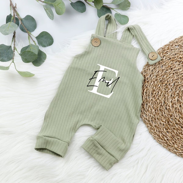 VOODULU®  Latzhose"Blümi" - Romper - Baby - Salbei grün - Holzknöpfe - Ripp - Geschenk - Geburt - Taufe -  personalisiert - Latzhose Newborn