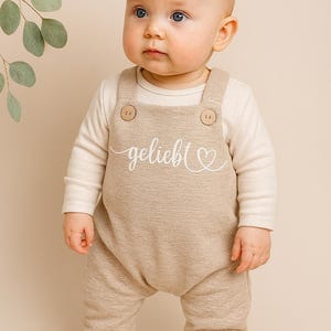 Beloved baby dungarees with name – Romper in beige melange – Pants with wooden buttons – Gift for birth – Boys outfit – Handmade baby outfit