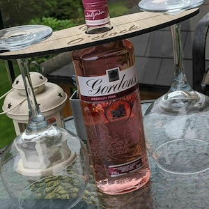 Gin o&#39;clock - gin bottle/glass stand