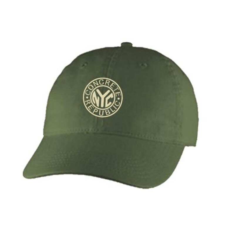 adjustable strap Embroidered-iconic NYC Subway Token graphic natural-Unisex 100/% Chino Twill Cotton army green Classic Dad Hats