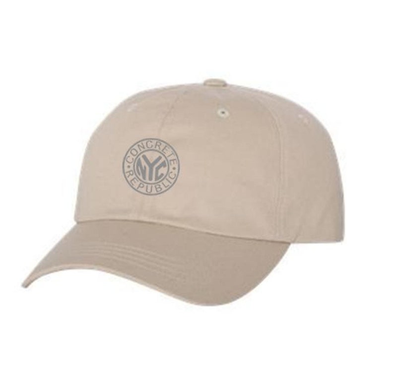 adjustable strap Embroidered-iconic NYC Subway Token graphic natural-Unisex 100/% Chino Twill Cotton army green Classic Dad Hats