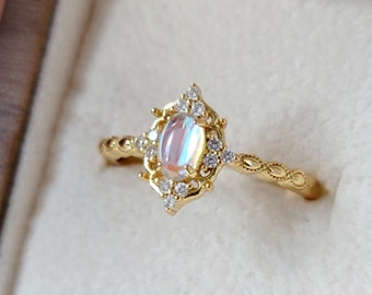 Anillo vintage de piedra lunar de oro, anillo de piedra lunar antiguo, anillo de declaración, anillo de corona, anillo de corona de oro, anillo de princesa
