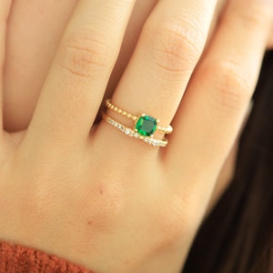 Gold Emerald Ring,Layered Ring,Emerald Ring,Vintage Emerald Ring,Gold stacking ring,Minimalist ring,Minimal ring,Green stone ring