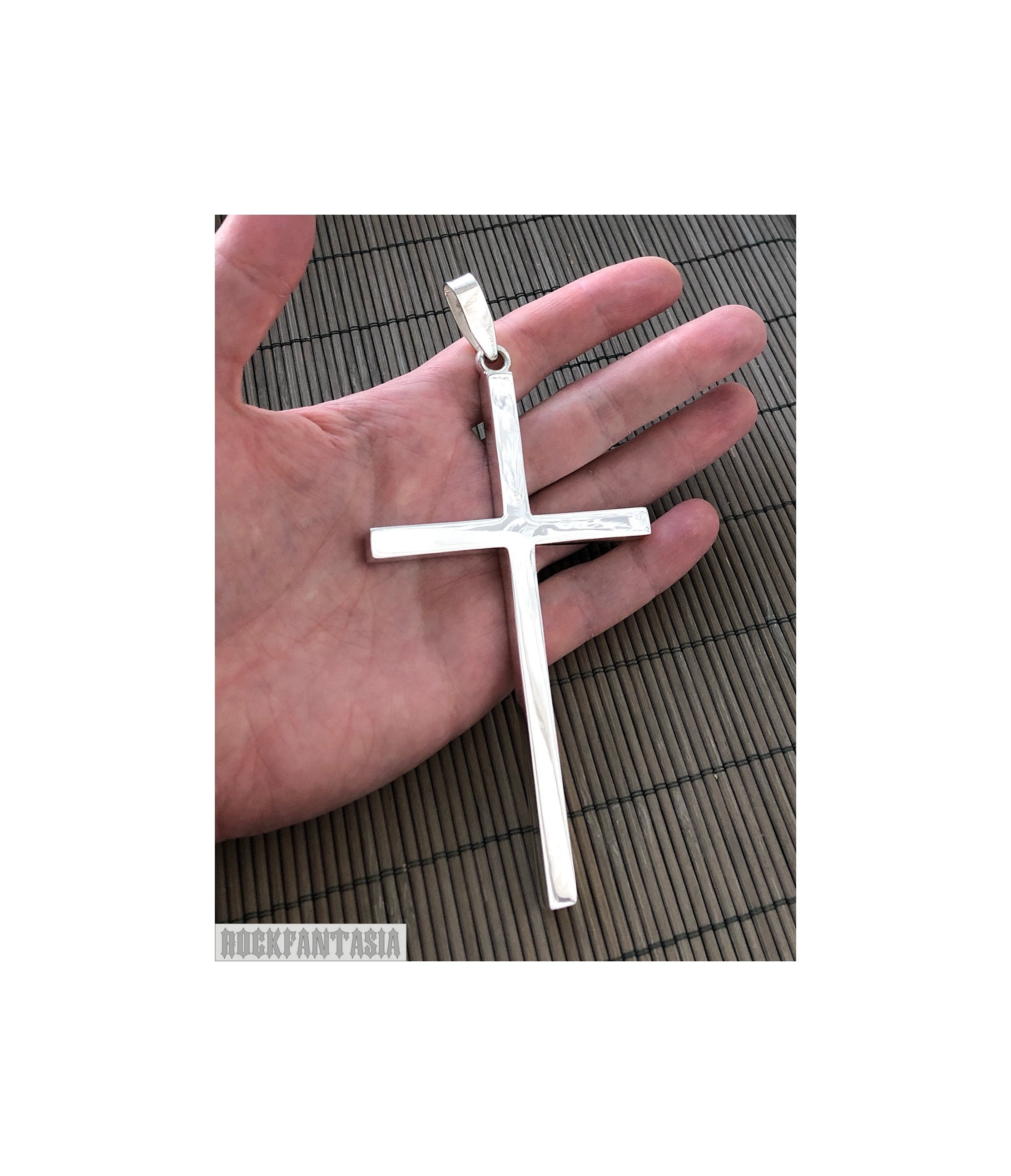 Ozzy cross necklace - Etsy 日本