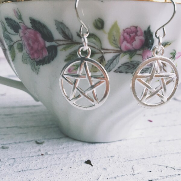 Pentagram Earrings [ Star Jewelry ] Pentacle Earrings / Five Point star Earrings-Boho Jewelry-Witchcraft-Pagan-Wiccan-Wicca-occult-gothic