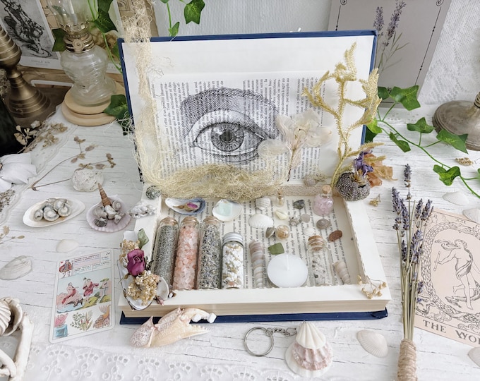 Closet Witch Altar no1