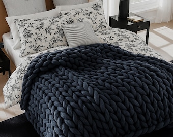 Navy Chunky Knit Merino Wool Blanket – Hand-Knit Throw