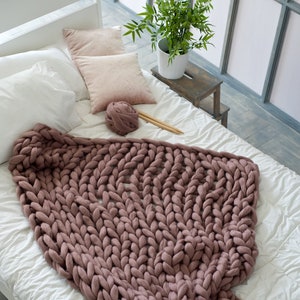 Chunky Merino Wool Blanket. Arm Knit Bulky Throw Scandi Home Decor Trendy Gift image 9