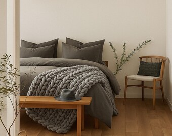 Gray Chunky Knit Bed Runner – Handmade Wool Braided Blanket