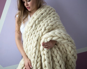 Cozy Christmas Gift For Family. Chunky throw. Giant Knit Wool Blanket. Jumbo Yarn Bed Cover