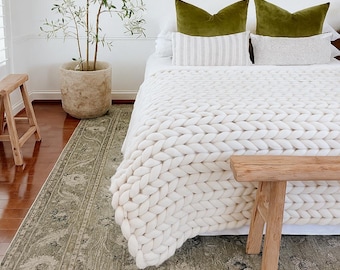 Chunky Knit Wool Blanket – Handmade Boho Throw, Eclectic Decor