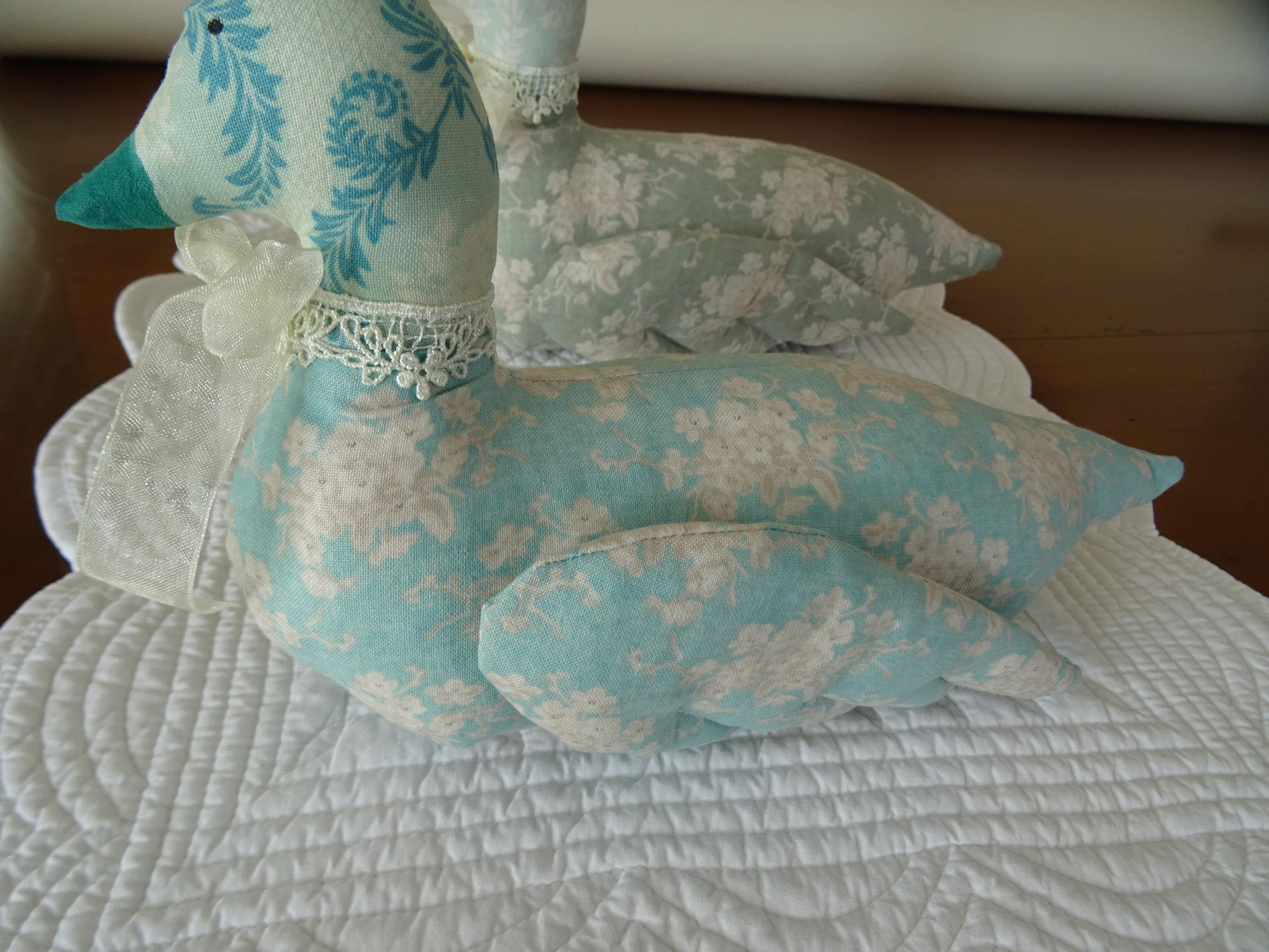 Canard Tilda Tissu Écru et Vert