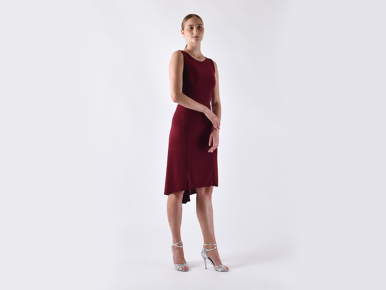 TROILO Tango dress with V back in your favorite color 4 - Burgundy