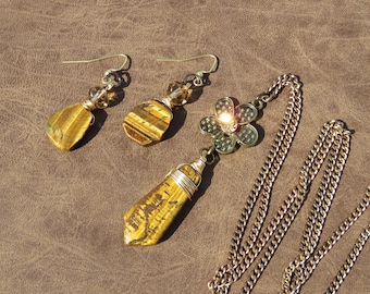 Handmade Tiger's Eye Jewelry Set // Tiger's Eye Necklace and Earring Set // Tiger's Eye and Bronze Flower Necklace