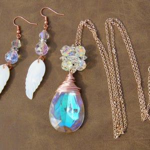 Vintage Iridescent Chandelier Prism Jewelry Set // Aurora Borealis Feather Earrings // Rose Gold Wire Wrapped Crystal Prism Necklace