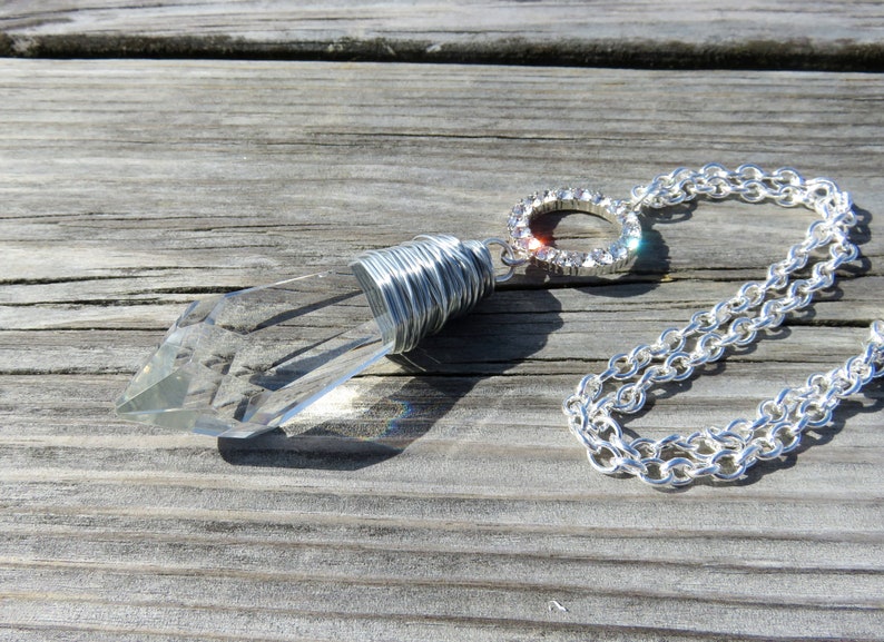 Vintage Wire Wrapped Crystal Prism Necklace // Silver Rhinestone Circle