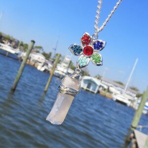 Silver Wire Wrapped Iridescent Quartz Necklace // Rhinestone Flower and Quartz Necklace // Quartz Crystal Necklace