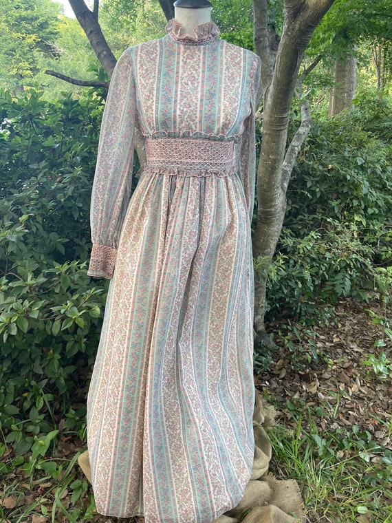 Vintage 70s Saks Fifth Avenue COTTAGE CORE MAXI d… - image 2