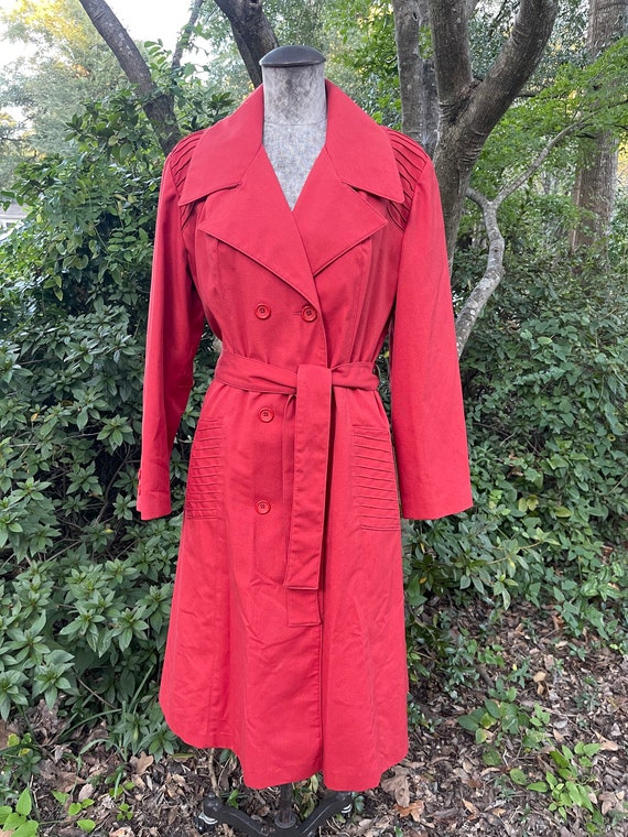 Fabulous vintage BURNT ORANGE TRENCH coat tailored