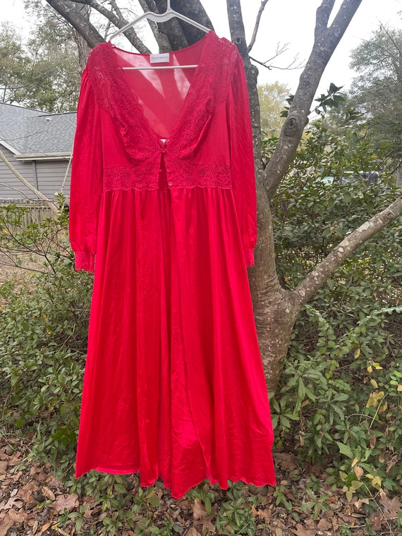 BEAUTIFUL RED PEIGNOIR set by Shadowline size L