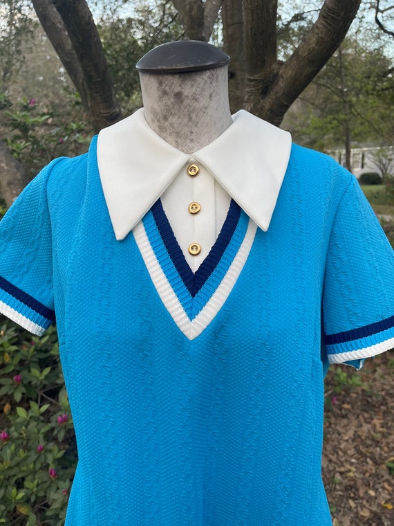 Darling 70s polyester BRIGHT TURQUOISE BLUE day dr