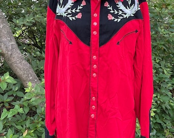 Vintage mens SCULLY WESTERN RED shirt embroidered appliqués roses and horseshoes snap front urban cowboy rockabilly wear