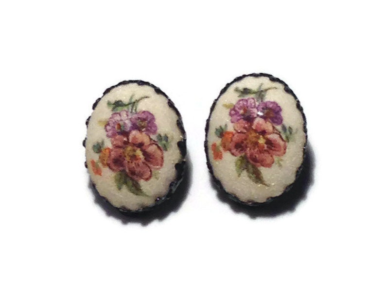Vintage Off White Hand Painted Pin and Earrings marked Germany