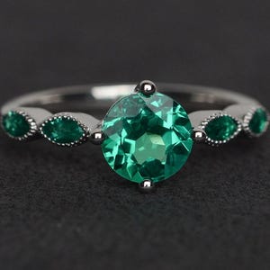 emerald ring green gemstone ring engagement ring May birthstone ring silver wedding ring emerald