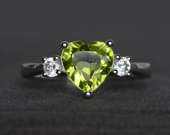 natural green peridot ring promise ring heart cut green gemstone August birthstone sterling silver ring