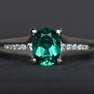 emerald ring oval cut emerald engagement ring green gemstone ring sterling silver ring May birthstone ring anniversary ring