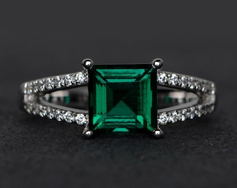 square cut emerald ring green engagement ring green gemstone rings split band ring May birthstone