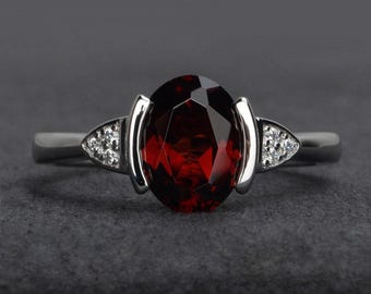 Anillo de granate rojo con engaste de bisel, anillo de piedra preciosa de granate natural, anillo con piedra de nacimiento de enero, anillo de aniversario