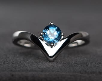 London blue topaz ring wedding ring round cut blue gemstone sterling silver ring