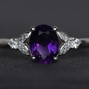 amethyst ring purple ring oval engagement ring gemstone ring sterling silver ring February birthstone ring anniversary ring