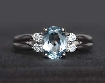 engagement ring natural aquamarine ring March birthstone blue gems oval cut gemstone sterling silver ring