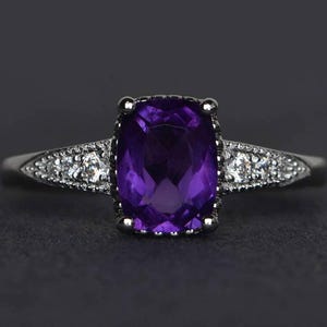 天然アメジストリング、紫アメジストの婚約指輪、クッションカットの宝石リング、シルバー