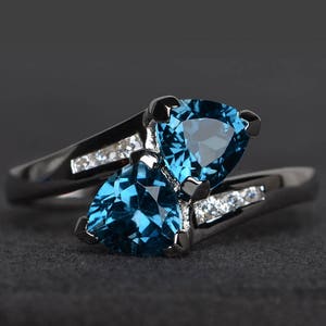 London blue topaz ring anniversary ring trillion cut blue gemstone sterling silver ring