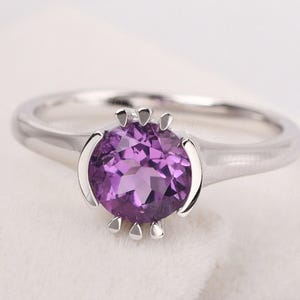 round shaped 1.3 carat amethyst ring sterling silver simple promise ring February birthstone ring
