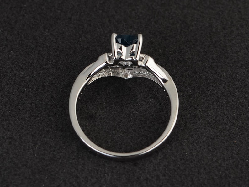 London blue topaz ring anniversary ring oval cut gems blue gemstone sterling silver ring November birthstone ring wedding bands