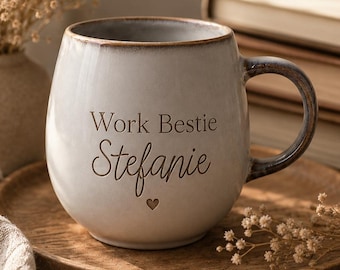 Personalisierte Tasse Work Bestie mit Name | Geschenk für Kollegin | Büro Geschenk | Kaffeebecher personalisiert | Coworker Geschenk