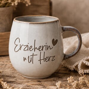 Erzieherin mit Herz Tasse | Personalisierte Erzieherin Tasse | Geschenk Erzieherin | Abschied Kindergarten | Dankeschön Erzieherin image 2