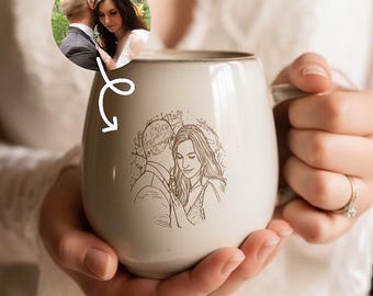 Personalisierte Tasse mit Foto Gravur – Cartoon Stil | Individuelles Geschenk zur Hochzeit, Jahrestag, Geburtstag