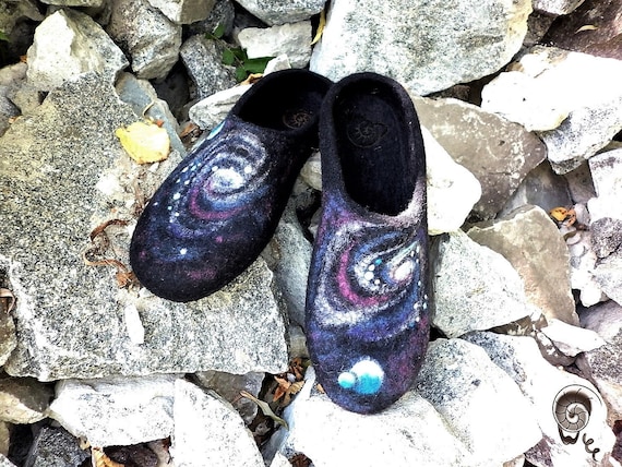 Women Felted Slippers 50 Anniversary Moon Appolo 11 Wool Home Shoes Men Vegetarian Minimalism Clog Family Parents Husband Gift Schuhe filz