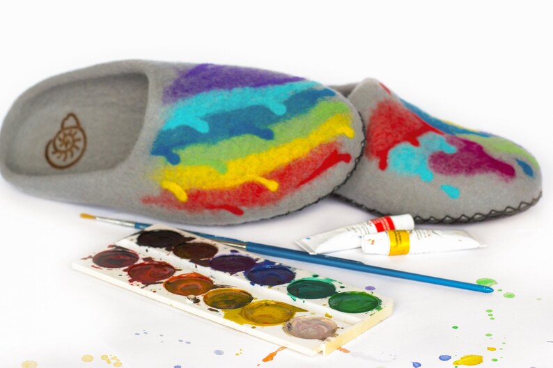 MEZCO TOYZ FAMILY GUY SERIES 6 BANANA BRIAN GRIFFIN TOY ACTION FIGURE