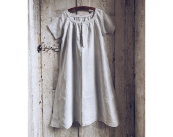 Antique French White Linen Nightdress, Nightgown, Linen Dress, c 1910